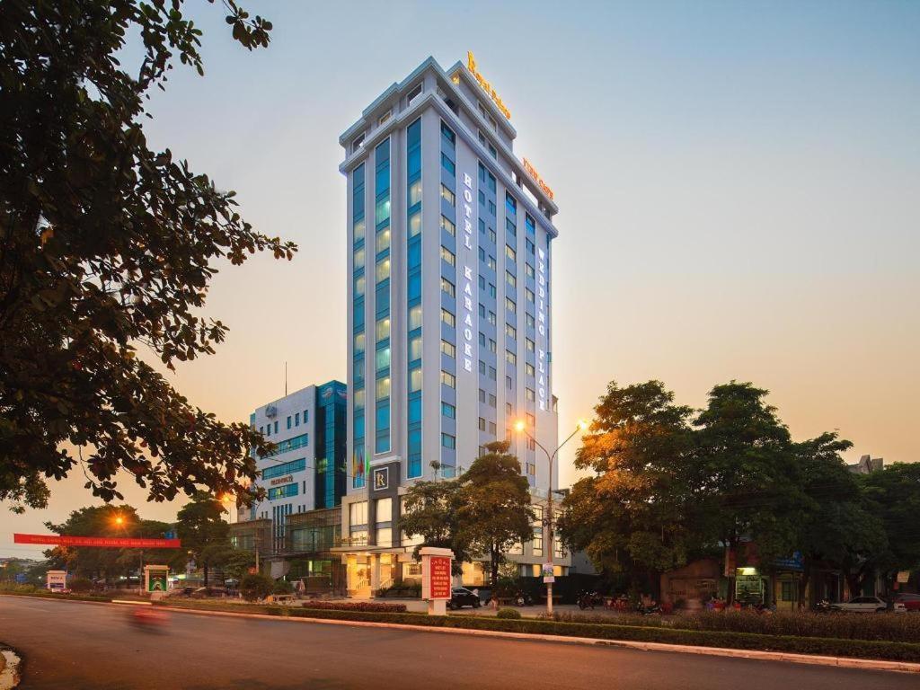 Royal Palace Hotel Tuyen Quang Экстерьер фото