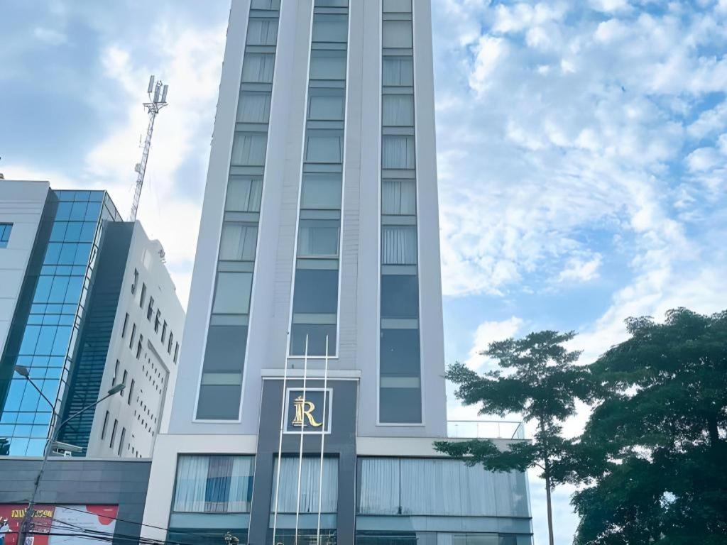 Royal Palace Hotel Tuyen Quang Экстерьер фото