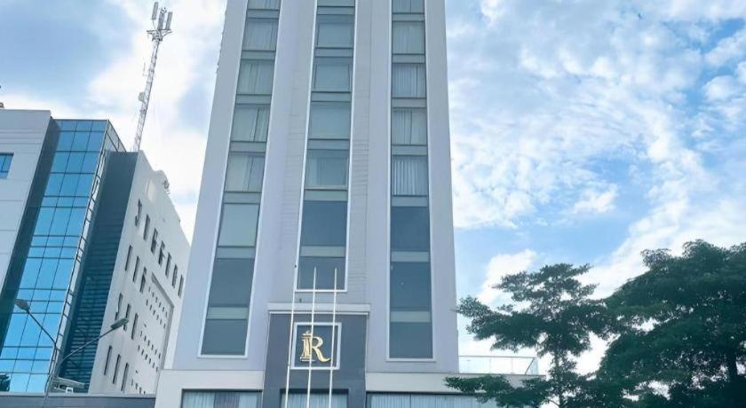 Royal Palace Hotel Tuyen Quang Экстерьер фото