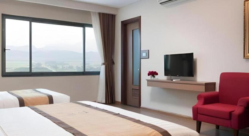 Royal Palace Hotel Tuyen Quang Экстерьер фото