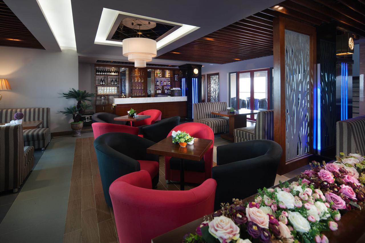 Royal Palace Hotel Tuyen Quang Экстерьер фото