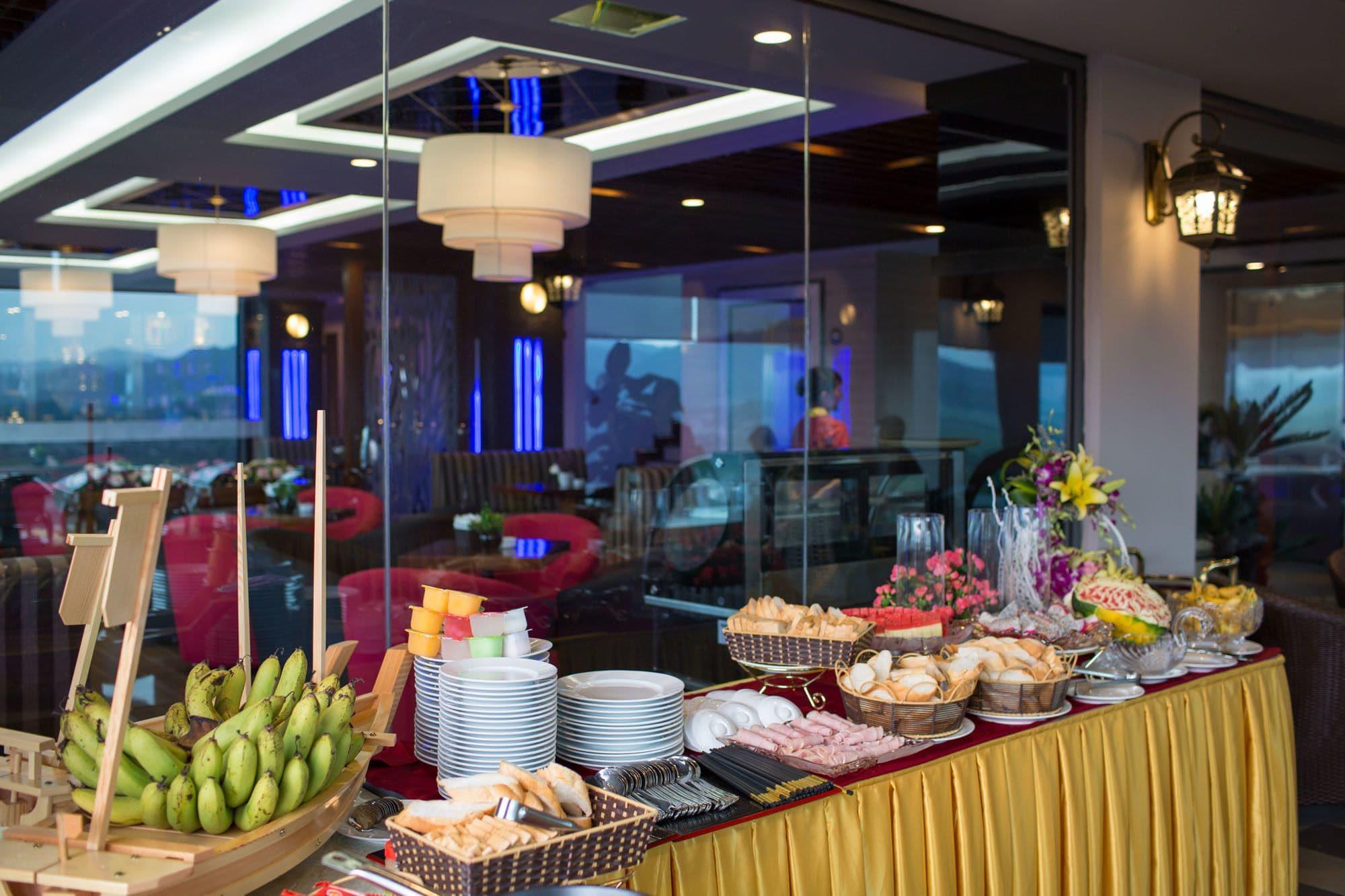Royal Palace Hotel Tuyen Quang Экстерьер фото